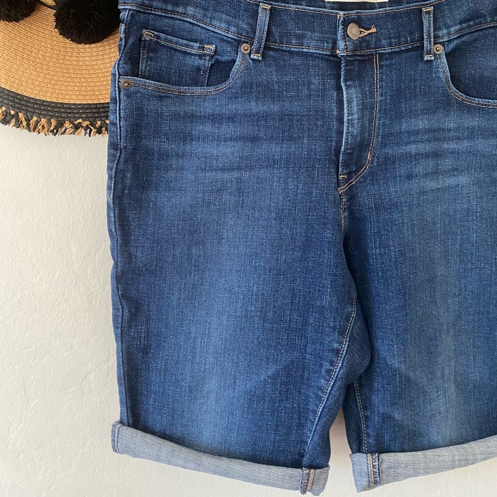 Levi’s Blue Denim Bermuda Shorts SZ 31 - Picture 8 of 10